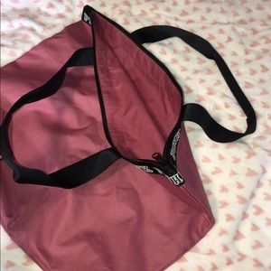 Vs pink tote bag